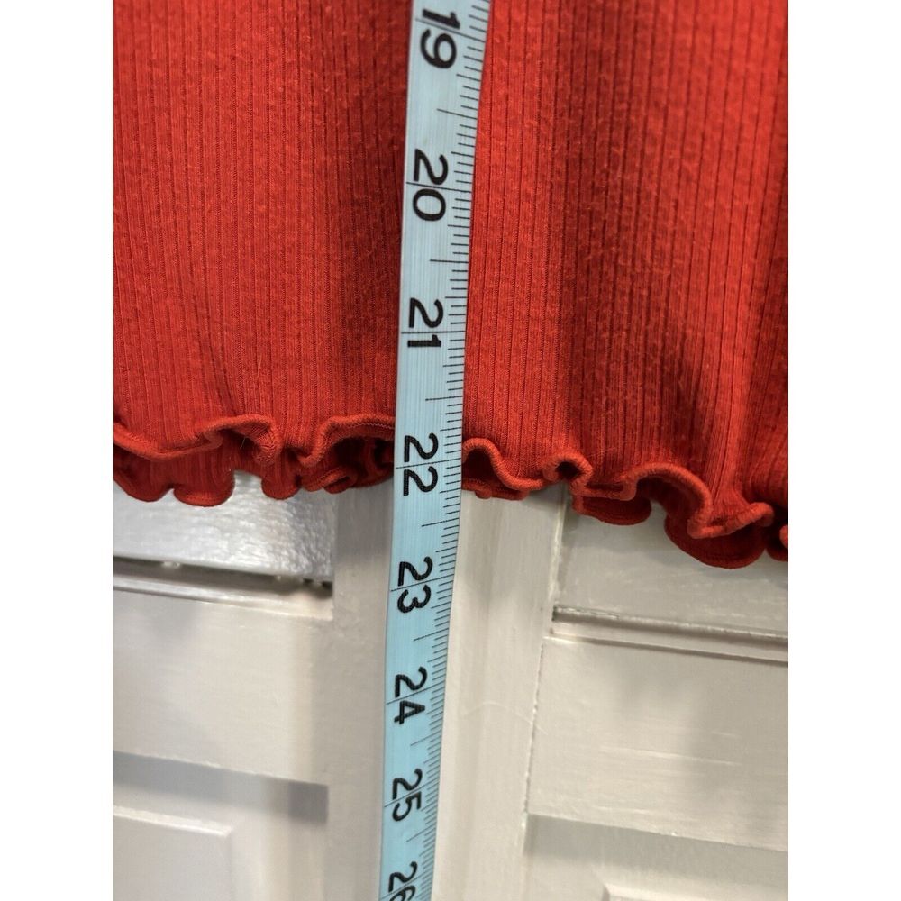 Time & Tru Burnt Orange Short Sleeve Top Ruffle Hem Round Size Small - Picture 3 of 5